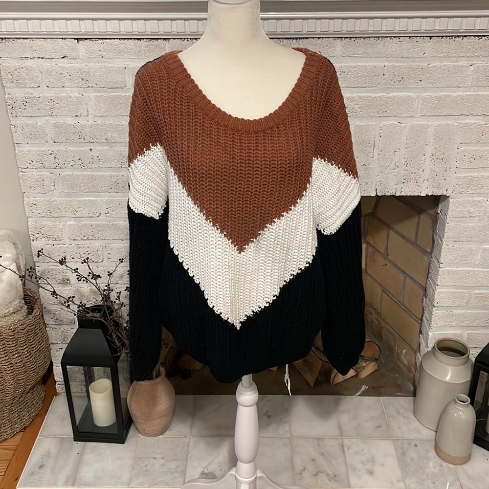 Aura Jumper Color Blocked